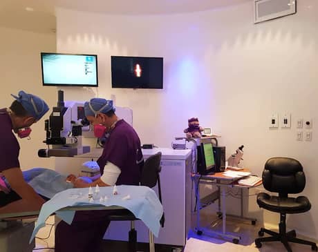 Slider image (7) CVL - Correccion Visual Con Laser in Puebla, Mexico